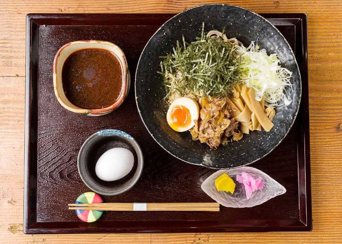 三重町_そばダイニングwasabi_冷やしラー油肉そば